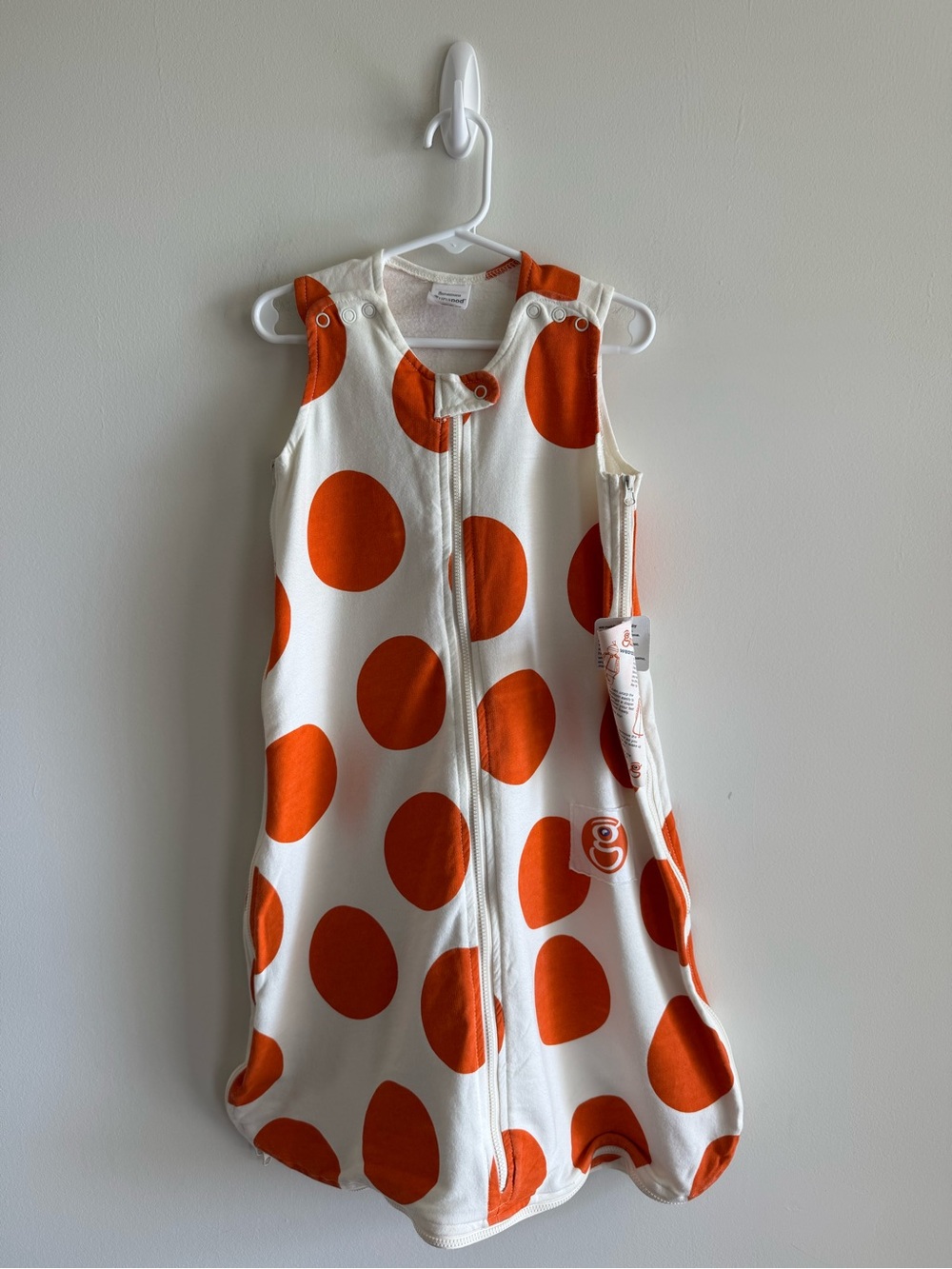 NWT Gunapod (Wearable Blanket) by Gunamuna